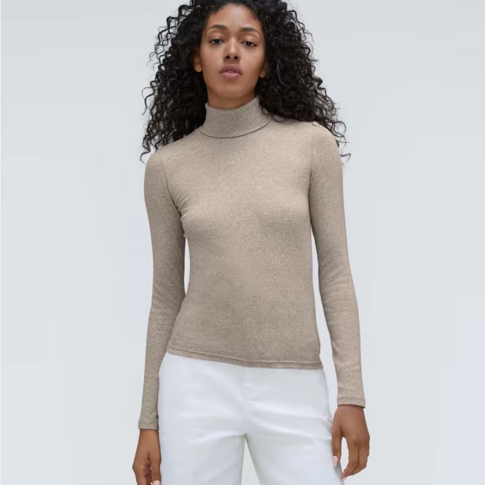 Everlane - NWOT - The Luxe Rib Turtleneck - small - HEATHERED MERINGUE